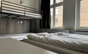 Budget Trianon Hotel